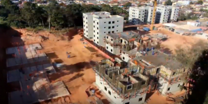 Por que o timelapse é útil em obras gigantes?